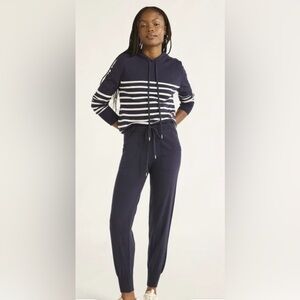 Free Assembly Cozy Yarn Navy/White Sweater Hoodie (XL) & Sweater Jogger Pants(L)